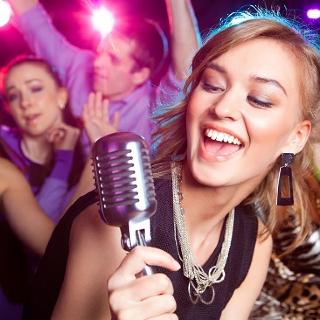Karaoke vi tinh13 1024x1024 - Mẹo hát karaoke đạt điểm cao